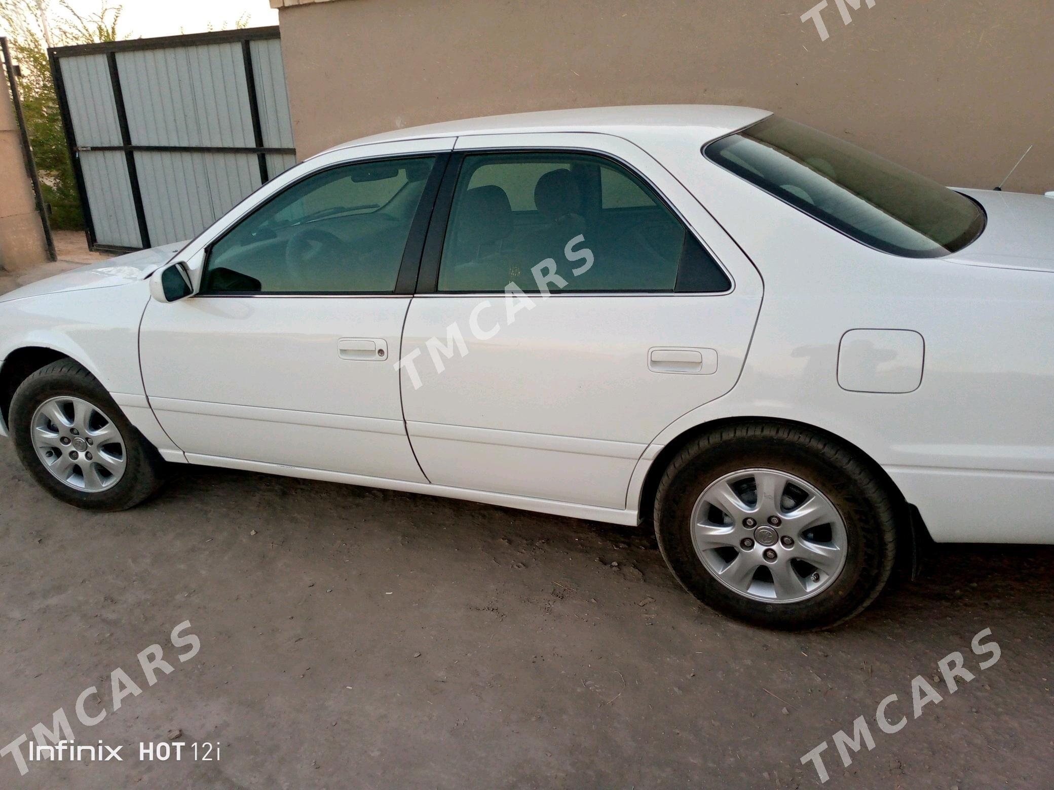 Toyota Camry 2000 - 130 000 TMT - Köneürgenç - img 2