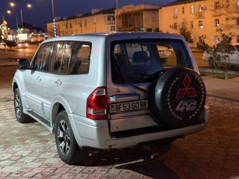 Mitsubishi Pajero 2004 - 145 000 TMT - Türkmenbaşy - img 4