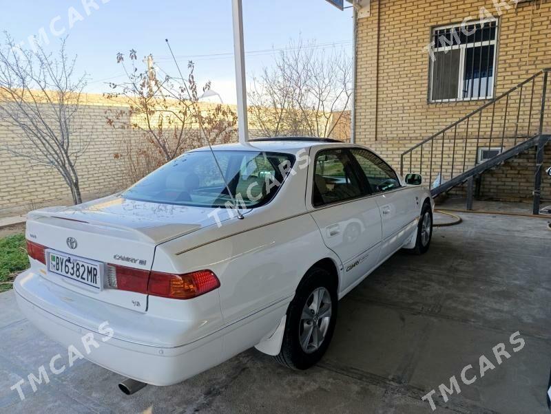 Toyota Camry 2000 - 115 000 TMT - Мары - img 3