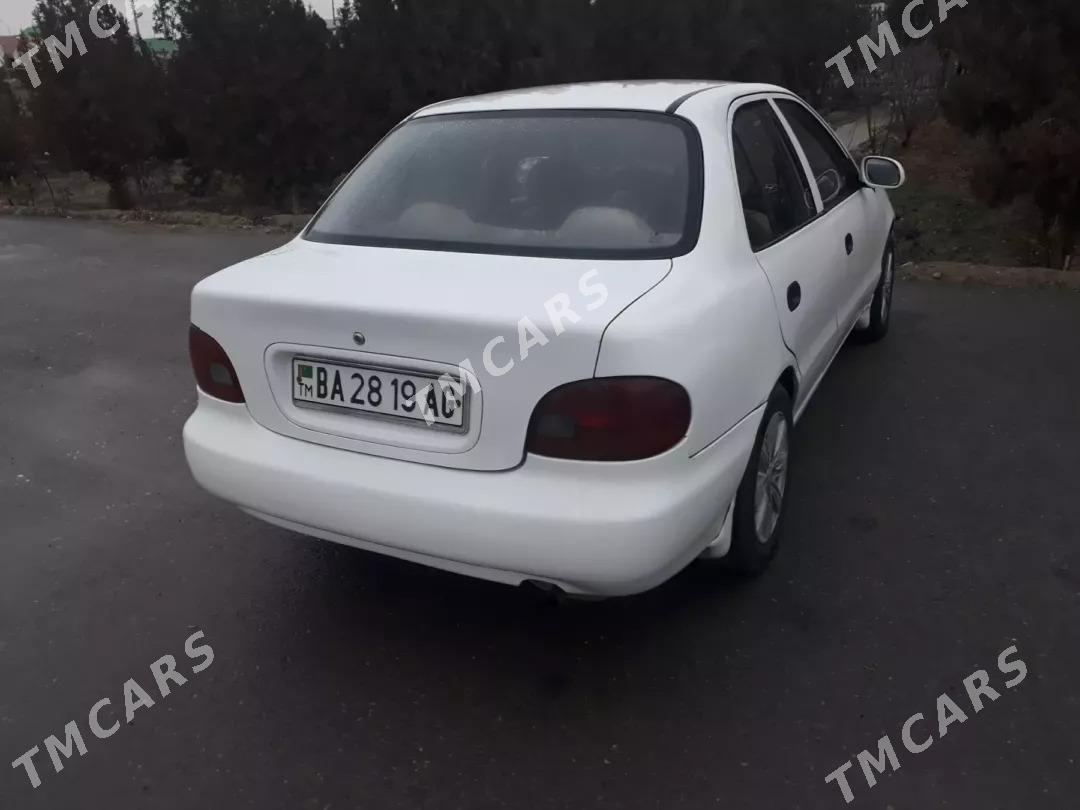 Hyundai Elantra 1995 - 40 000 TMT - Ашхабад - img 4