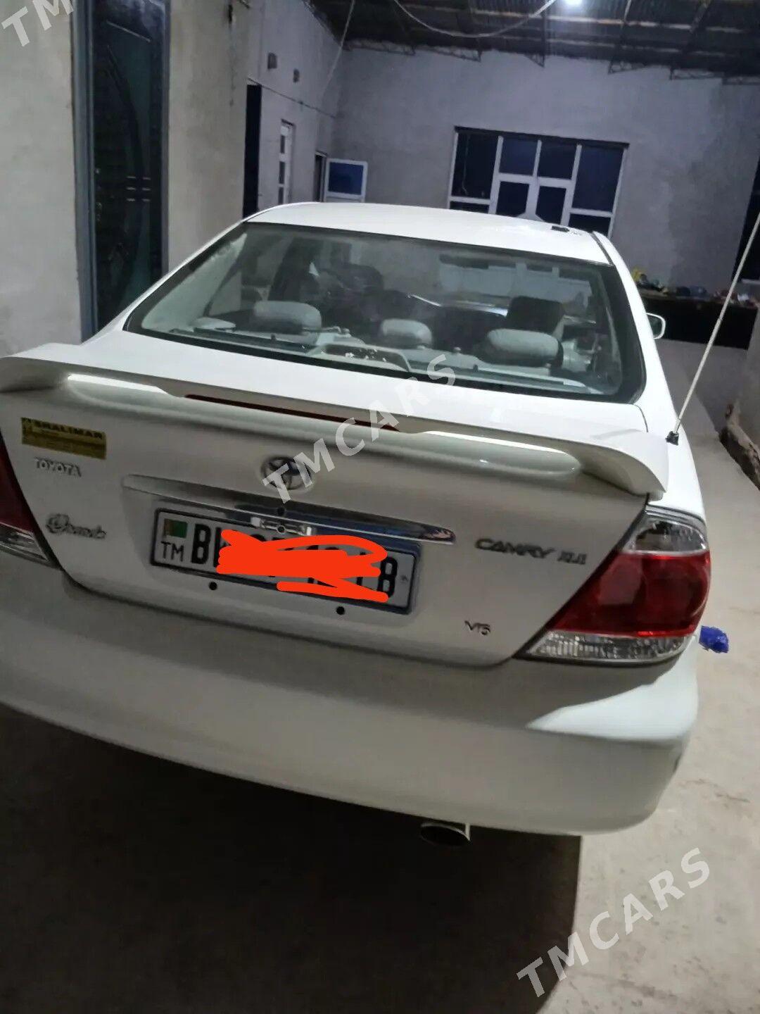 Toyota Camry 2004 - 150 000 TMT - Çärjew - img 3