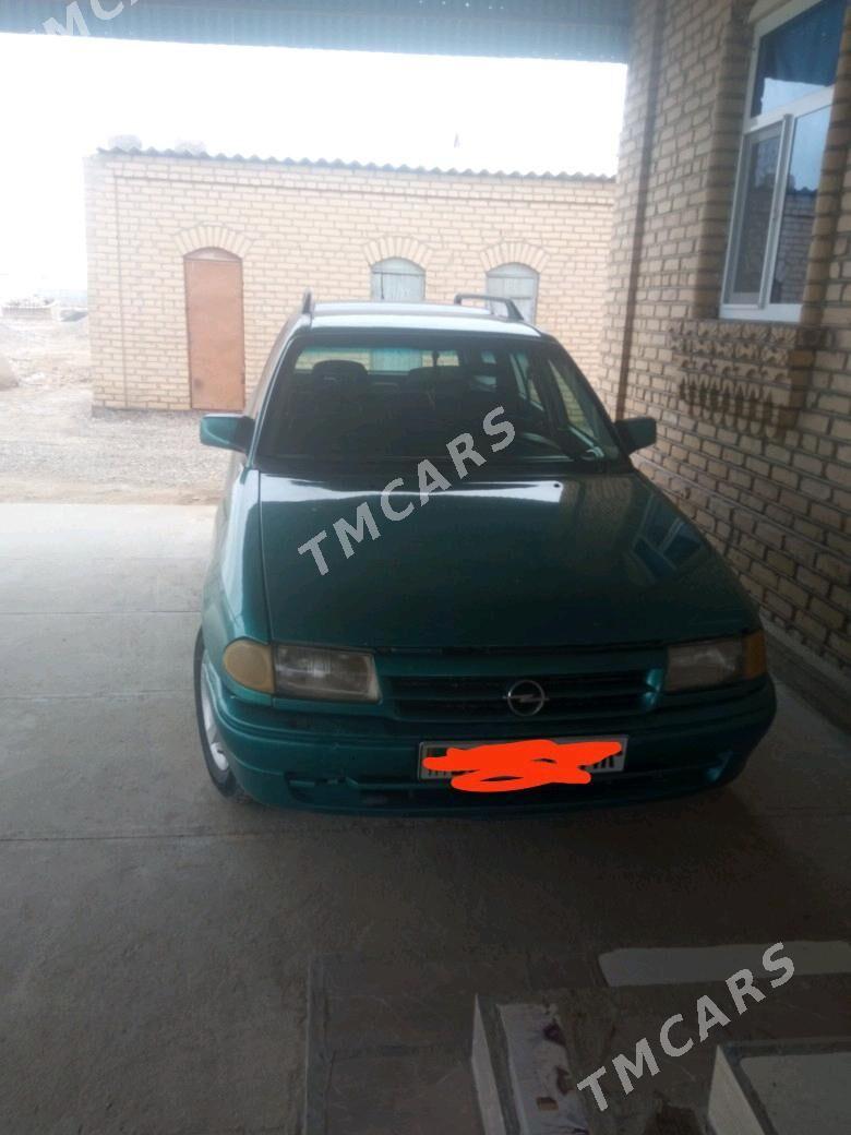 Opel Astra 1994 - 30 000 TMT - Murgap - img 8