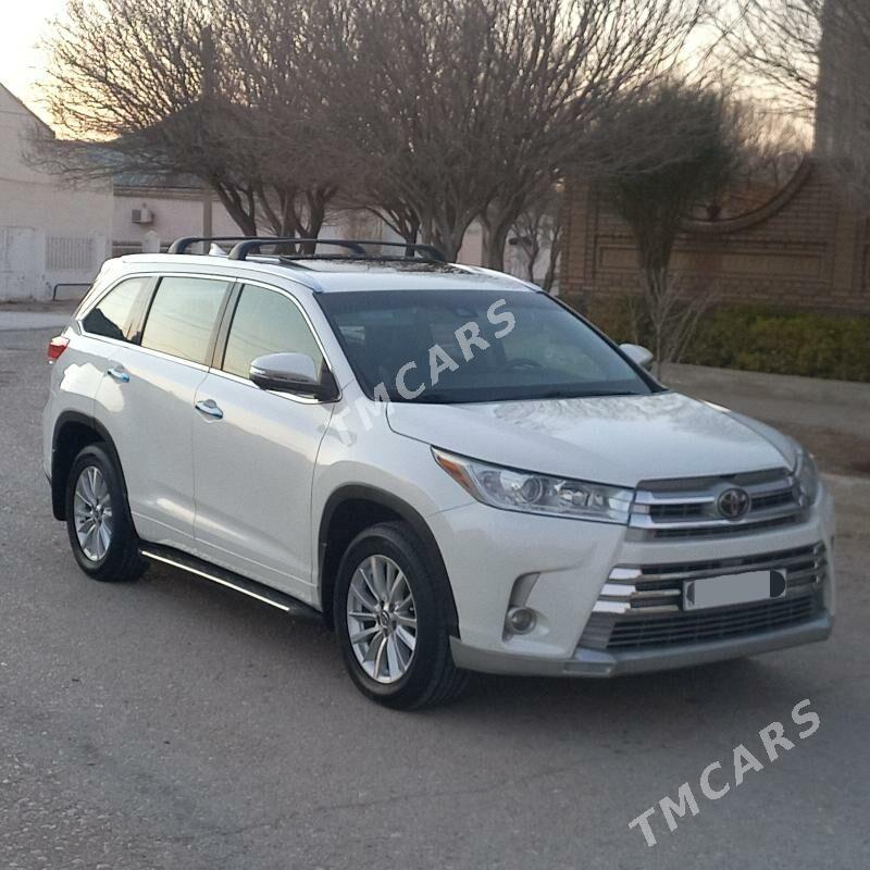 Toyota Highlander 2018 - 490 000 TMT - Balkanabat - img 2