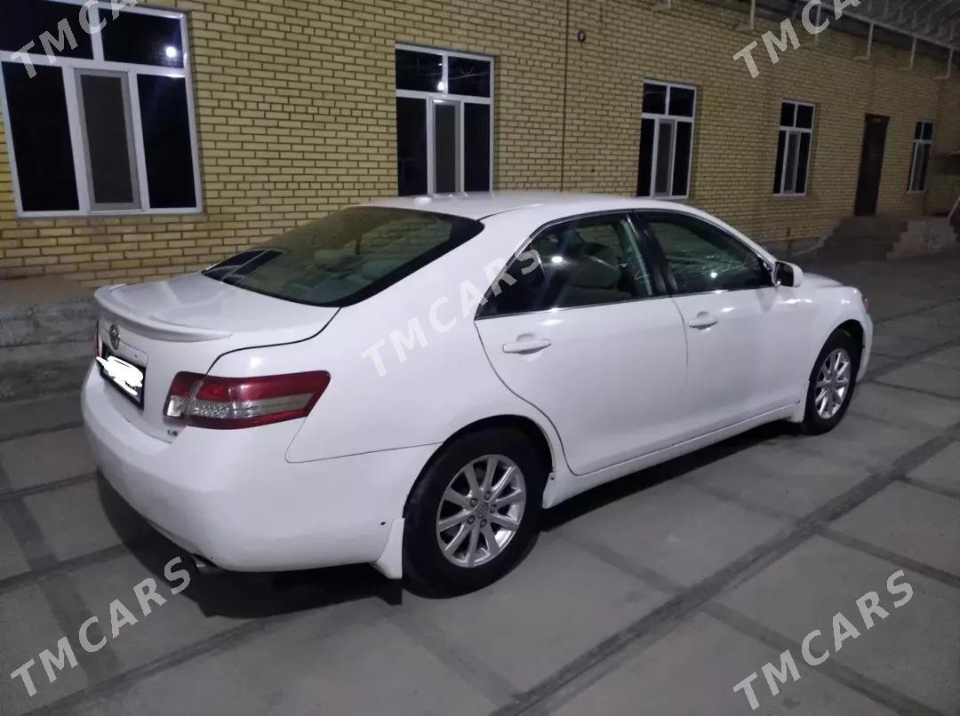 Toyota Camry 2010 - 150 000 TMT - Мары - img 4