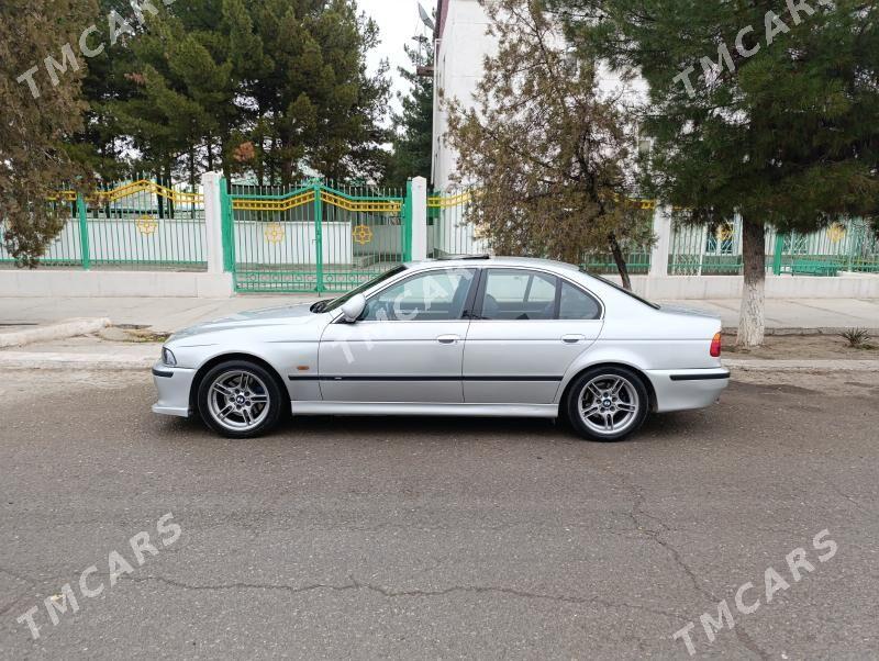 BMW E39 2001 - 135 000 TMT - Aşgabat - img 7