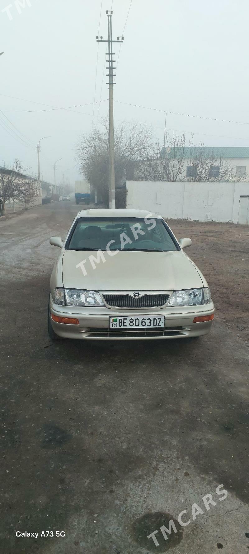 Toyota Avalon 1997 - 110 000 TMT - Дашогуз - img 4