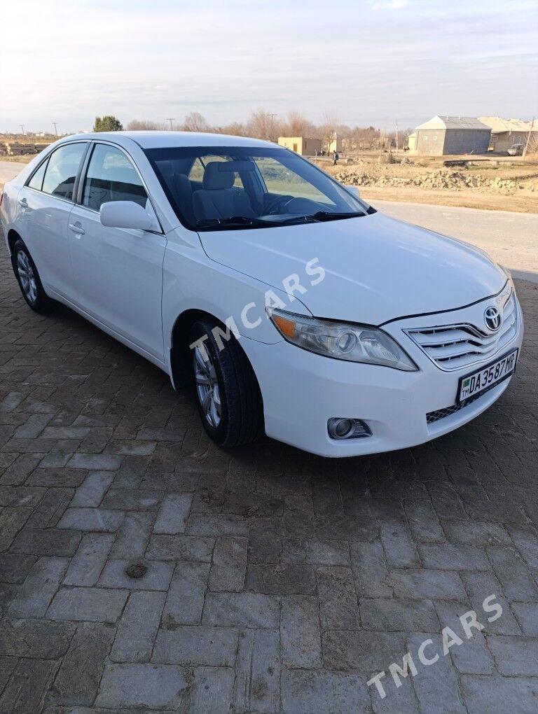 Toyota Camry 2010 - 150 000 TMT - Байрамали - img 7