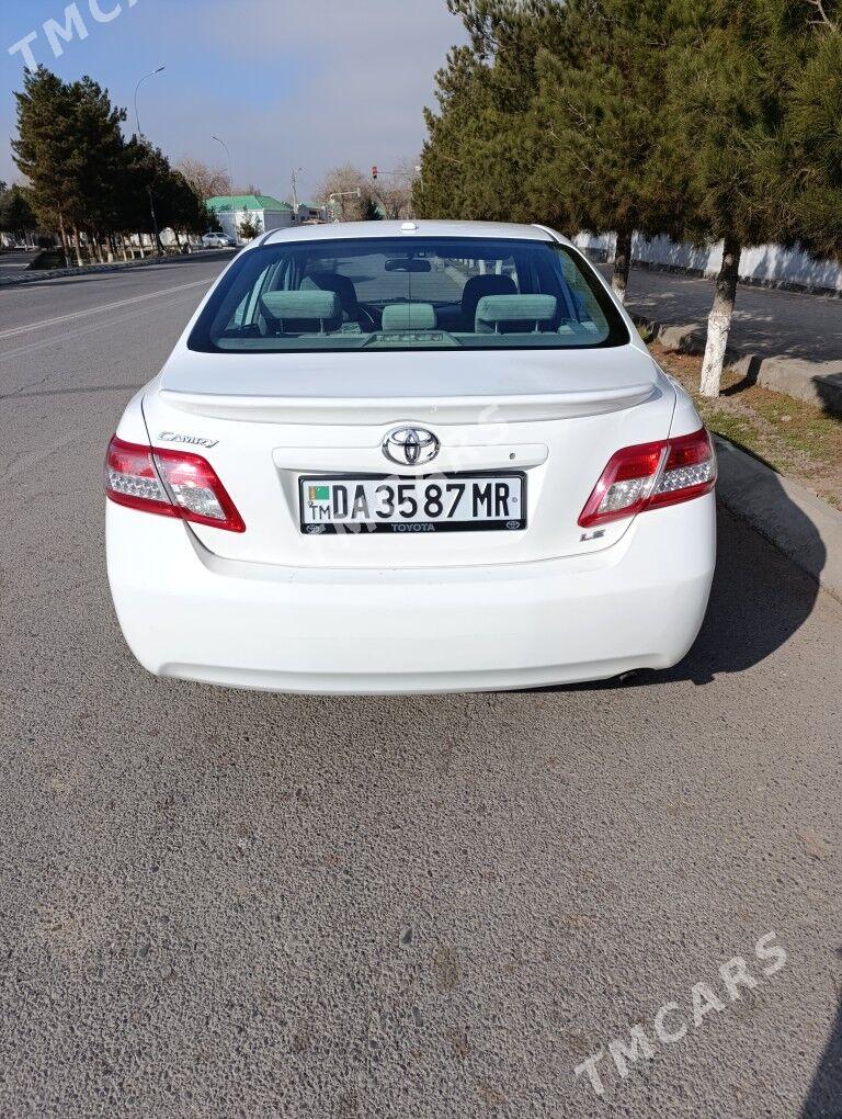 Toyota Camry 2010 - 150 000 TMT - Байрамали - img 2