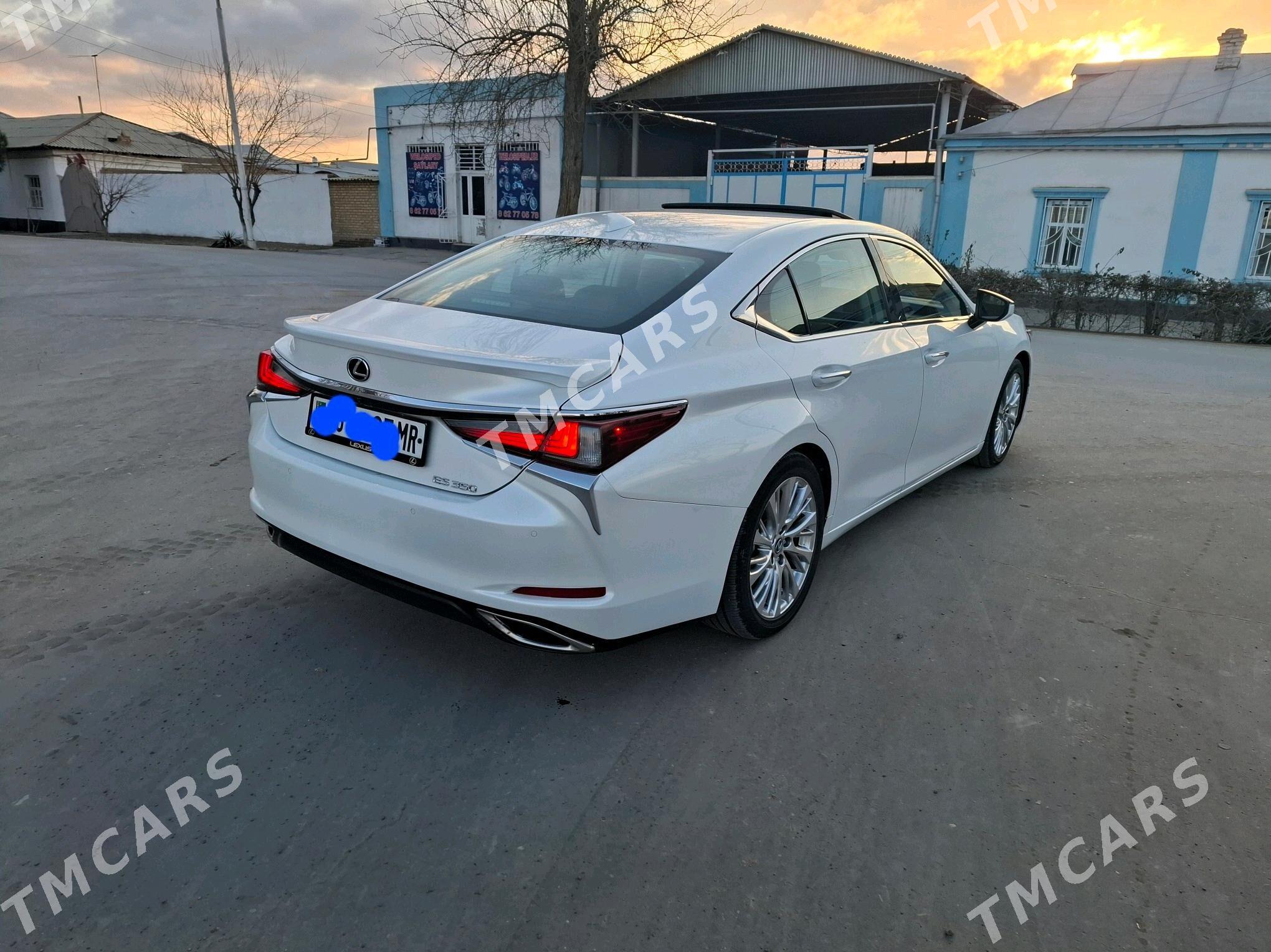 Lexus ES 350 2021 - 440 000 TMT - Ёлётен - img 3