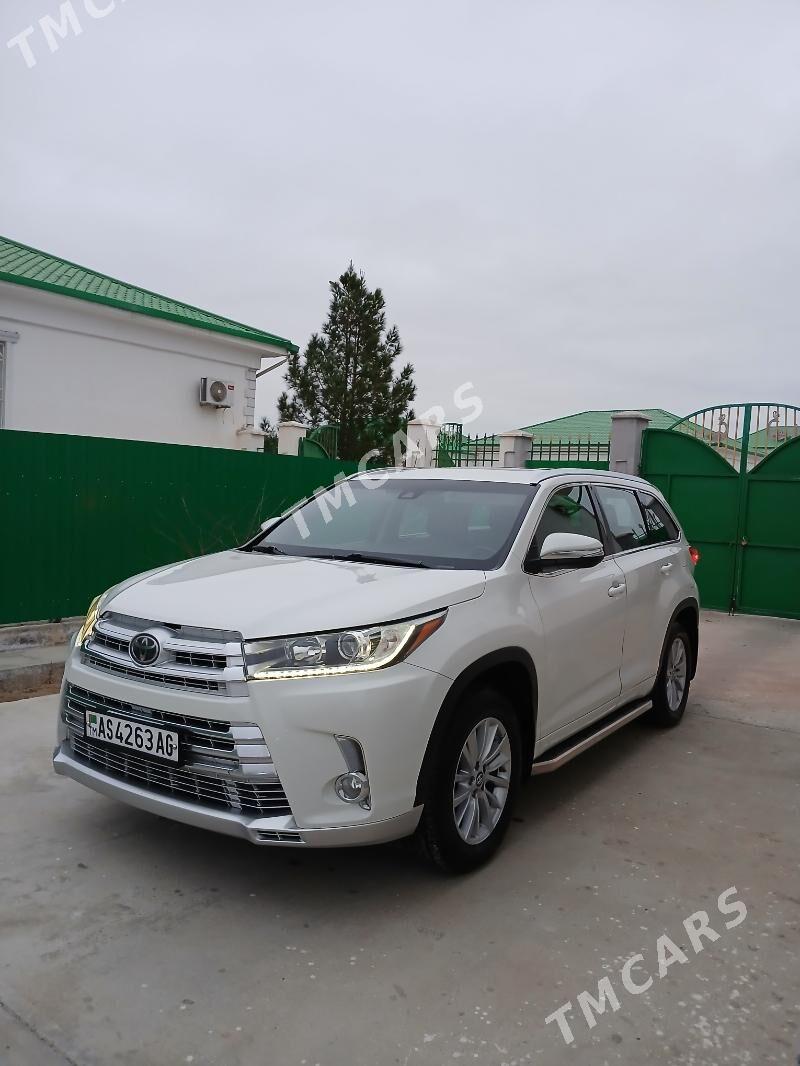 Toyota Highlander 2017 - 417 000 TMT - G.Kuliýew köç. (Obýezdnoý) - img 4