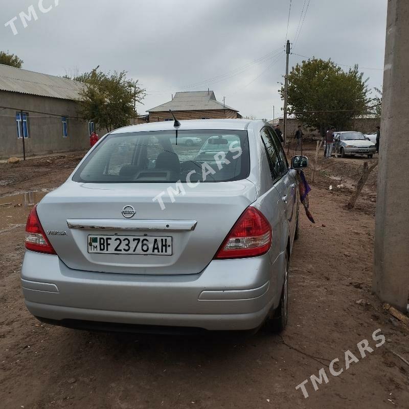 Nissan Versa 2009 - 90 000 TMT - Анев - img 2