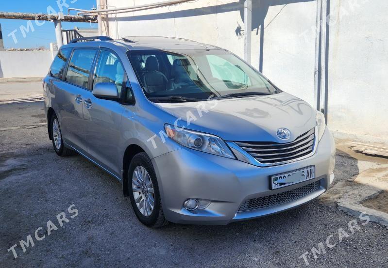 Toyota Sienna 2015 - 320 000 TMT - Gyzylarbat - img 3