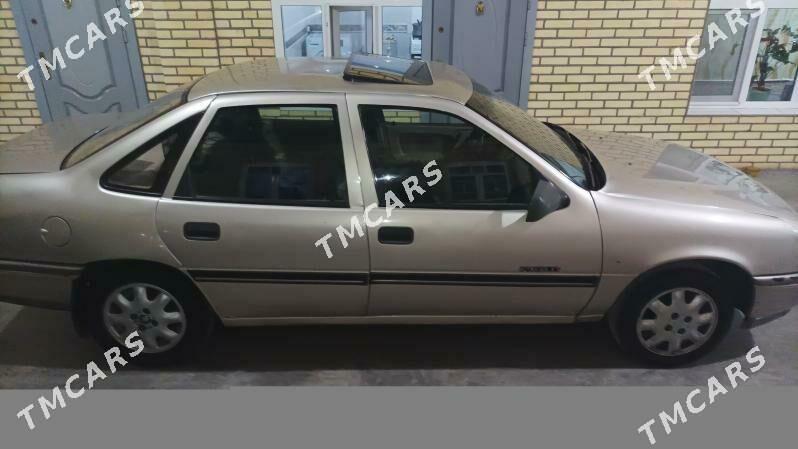 Opel Vectra 1991 - 20 000 TMT - Мары - img 5