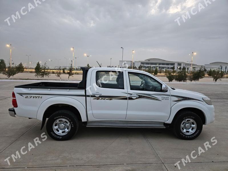 Toyota Hilux 2013 - 290 000 TMT - Балканабат - img 3