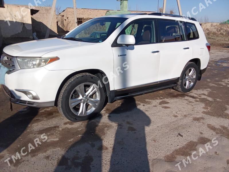 Toyota Highlander 2011 - 280 000 TMT - Halaç - img 2