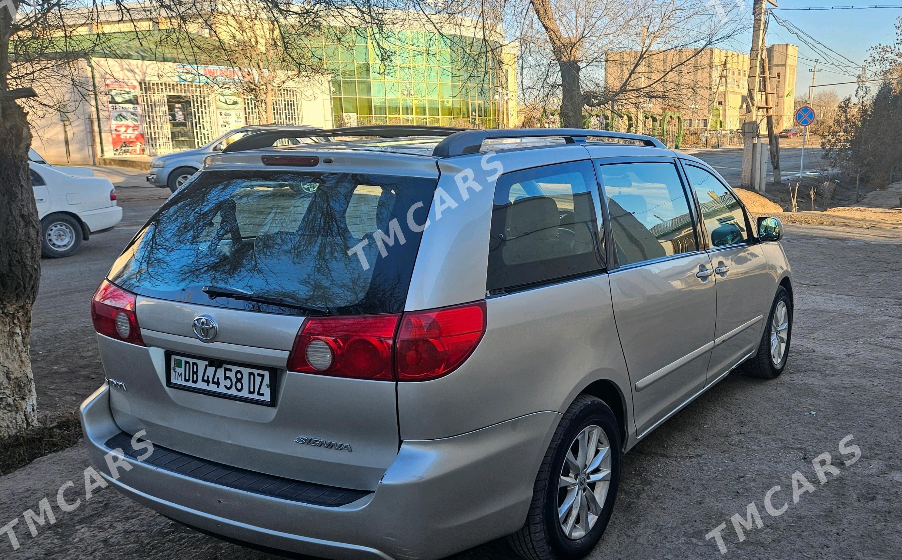 Toyota Sienna 2006 - 180 000 TMT - Гурбансолтан Едже - img 6