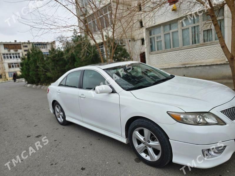 Toyota Camry 2011 - 170 000 TMT - Теджен - img 3