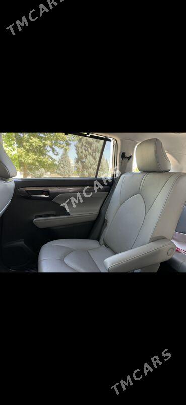 Toyota Highlander 2021 - 530 000 TMT - Мары - img 6