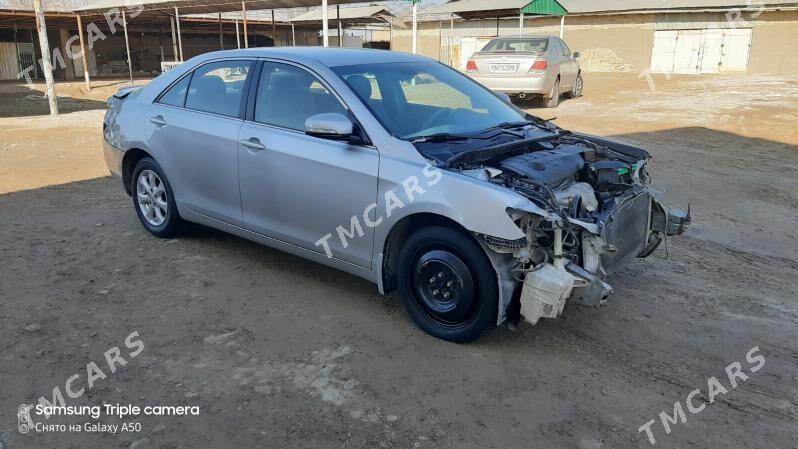 Toyota Camry 2011 - 135 000 TMT - Мары - img 4