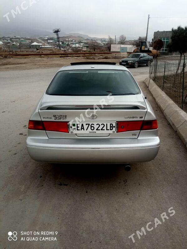 Toyota Camry 2000 - 120 000 TMT - Магданлы - img 4