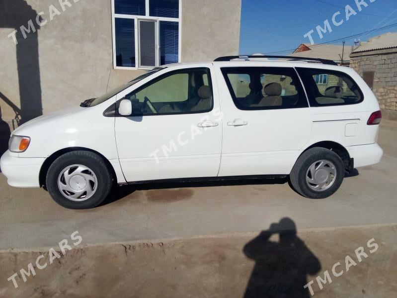 Toyota Sienna 2002 - 120 000 TMT - Esenguly - img 3