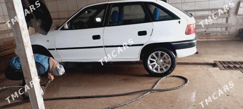 Opel Astra 1996 - 40 000 TMT - Türkmenbaşy etr. - img 9