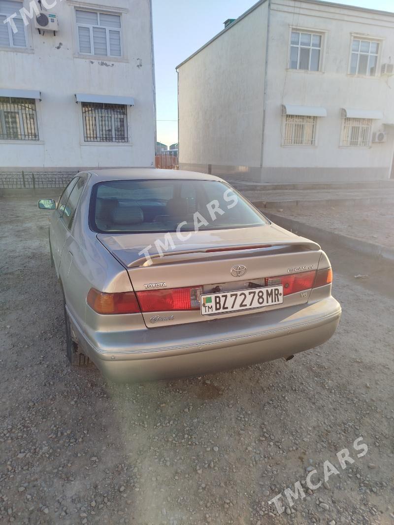 Toyota Camry 1998 - 95 000 TMT - Baýramaly - img 2