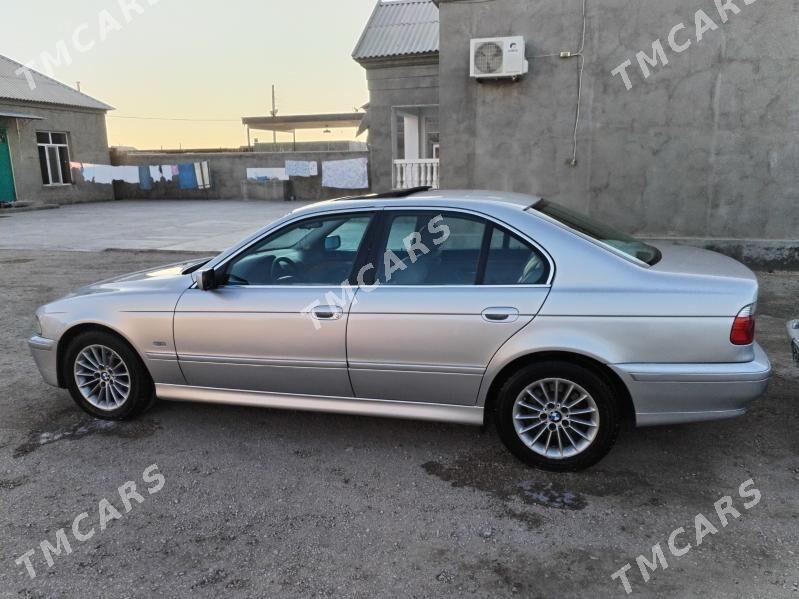 BMW 525 2001 - 95 000 TMT - Jebel - img 2