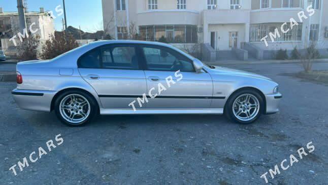 BMW E39 2001 - 155 000 TMT - Türkmenbaşy - img 2