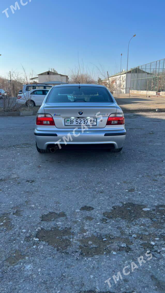 BMW E39 2001 - 155 000 TMT - Türkmenbaşy - img 4