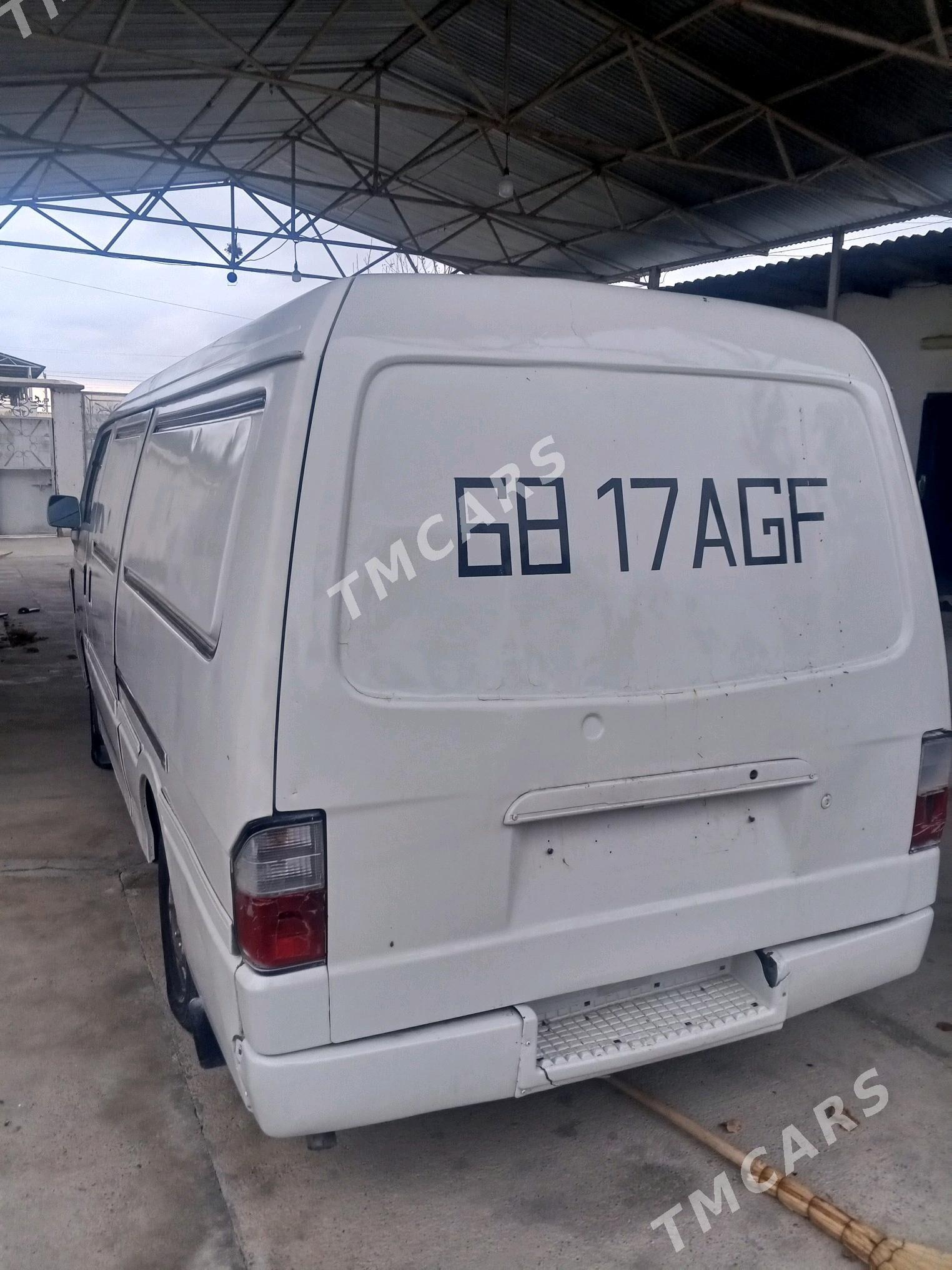 Toyota Hiace 2008 - 90 000 TMT - Ашхабад - img 3