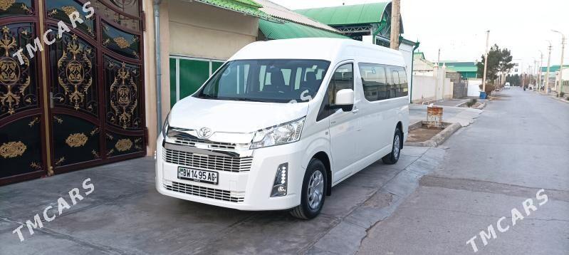 Toyota Hiace 2019 - 590 000 TMT - Бузмеин - img 8