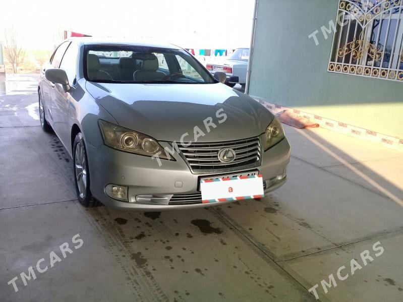 Lexus ES 350 2010 - 230 000 TMT - Бахарден - img 2