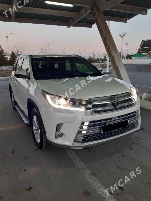 Toyota Highlander 2019 - 550 000 TMT - ул. Подвойского (Битарап Туркменистан шаёлы) - img 2