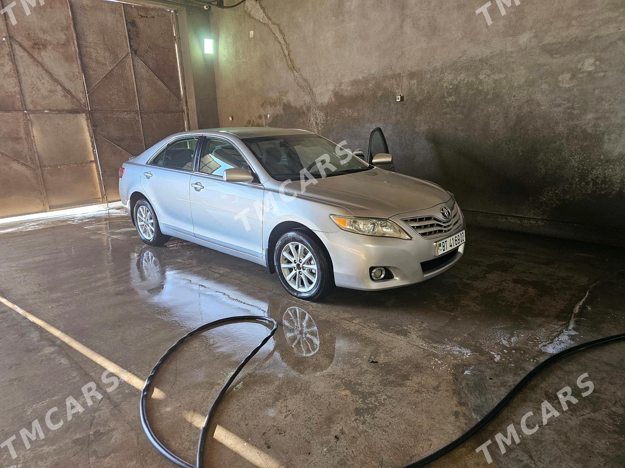 Toyota Camry 2010 - 174 000 TMT - Гурбансолтан Едже - img 2