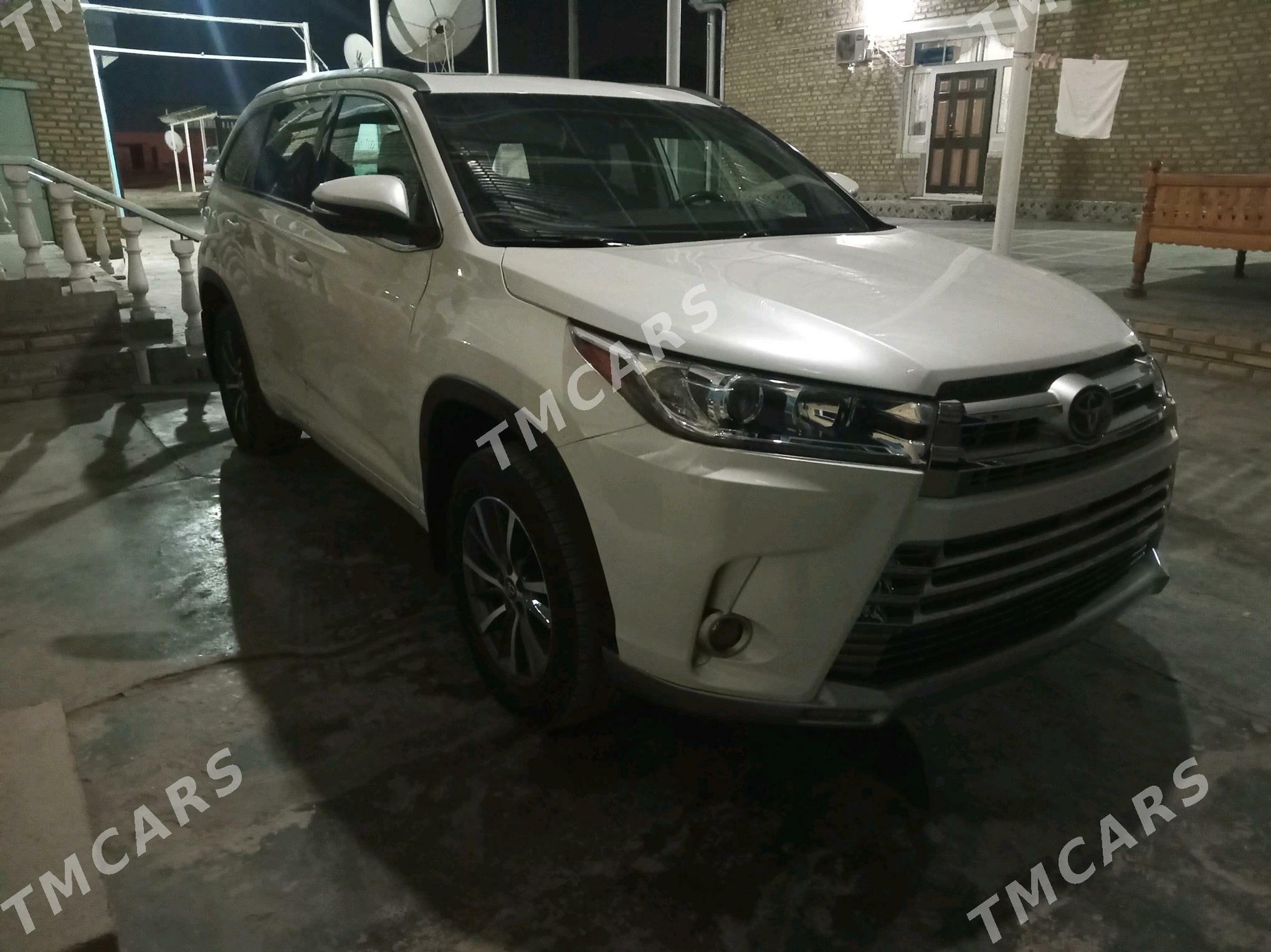 Toyota Highlander 2019 - 388 000 TMT - Мары - img 4