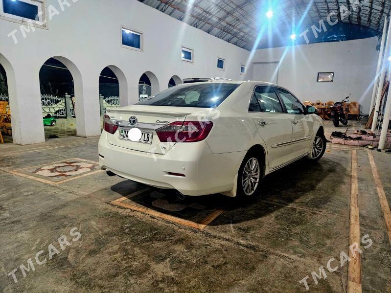 Toyota Camry 2013 - 250 000 TMT - Саят - img 3