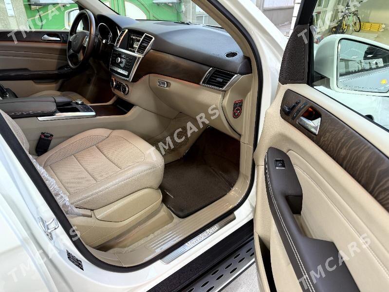 Mercedes-Benz ML400 2015 - 1 400 000 TMT - Aşgabat - img 6