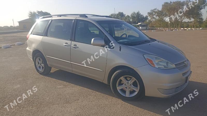 Toyota Sienna 2005 - 135 000 TMT - Daşoguz - img 4