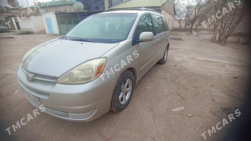 Toyota Sienna 2005 - 135 000 TMT - Daşoguz - img 7