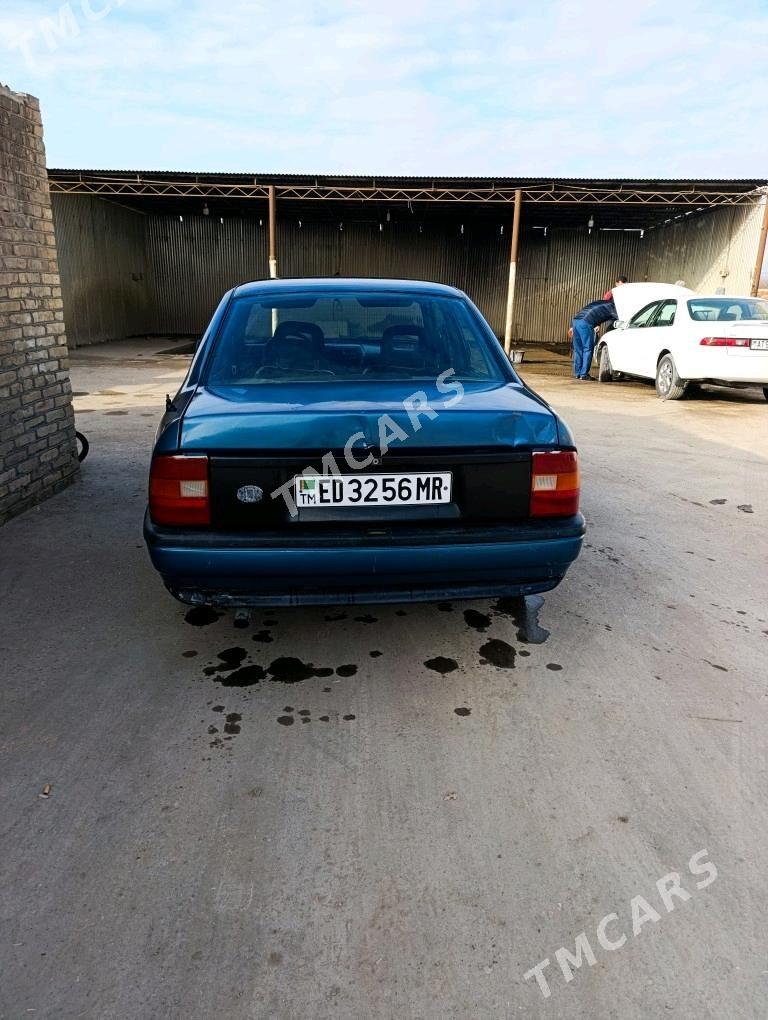 Opel Vectra 1991 - 21 000 TMT - Мары - img 4