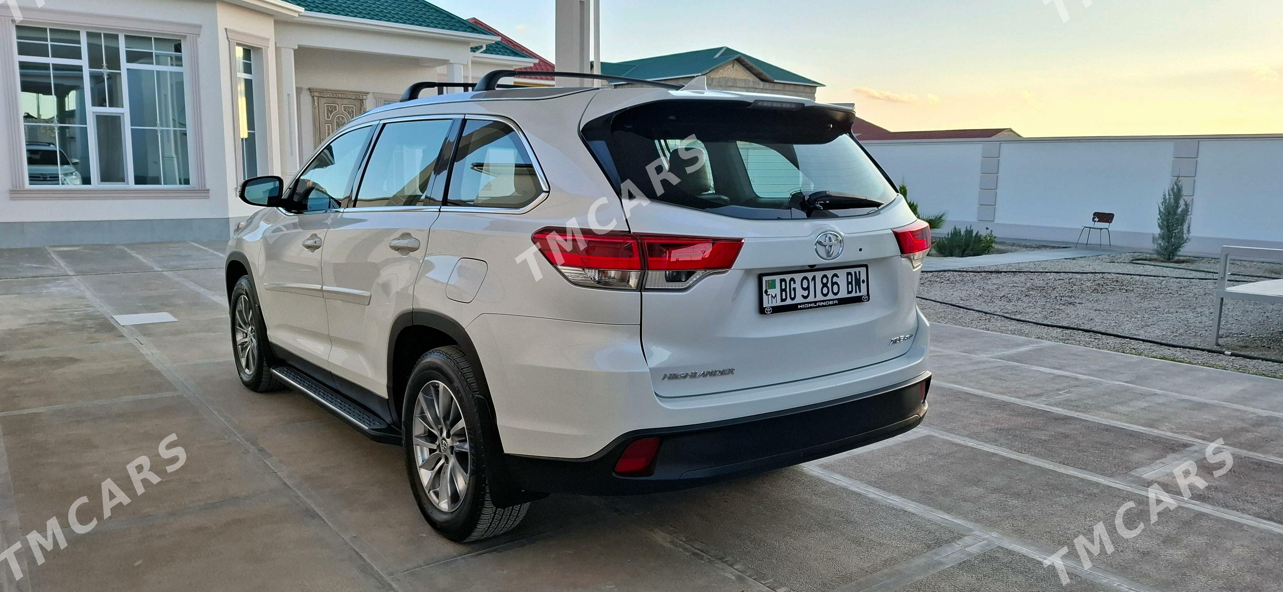 Toyota Highlander 2019 - 480 000 TMT - Балканабат - img 5