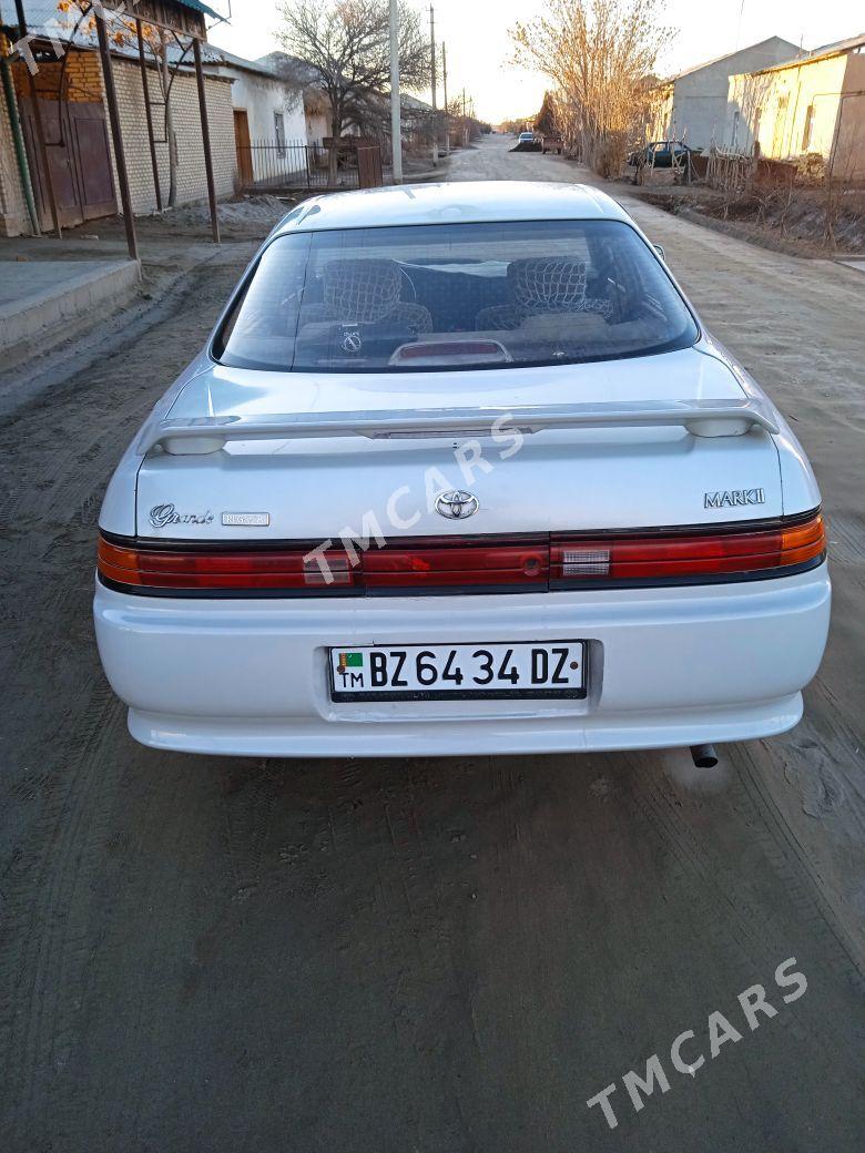 Toyota Mark II 1995 - 55 000 TMT - Дашогуз - img 2