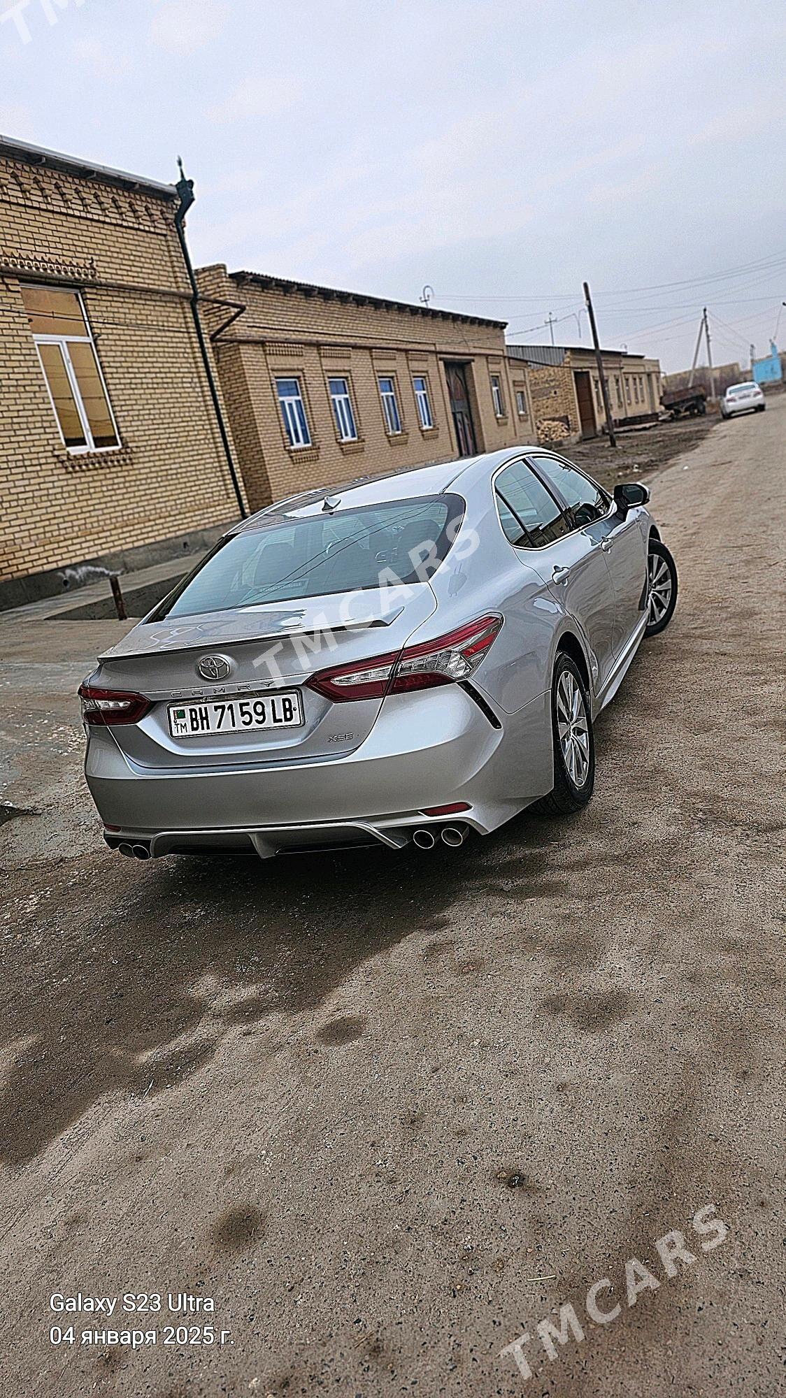 Toyota Camry 2018 - 285 000 TMT - Туркменабат - img 2