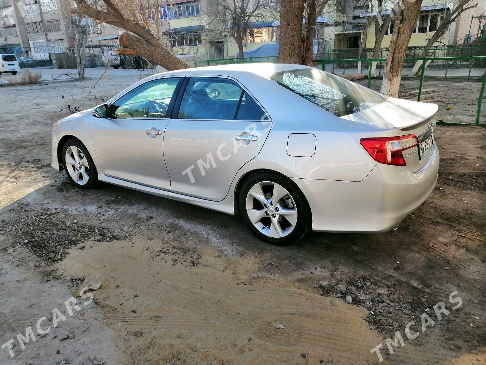 Toyota Camry 2014 - 200 000 TMT - Туркменабат - img 6