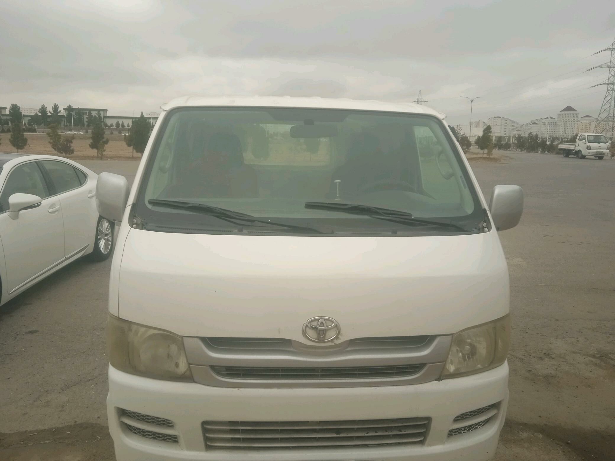 Toyota Hiace 2009 - 230 000 TMT - Анев - img 3