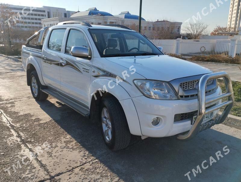 Toyota Hilux 2011 - 270 000 TMT - Türkmenbaşy - img 2