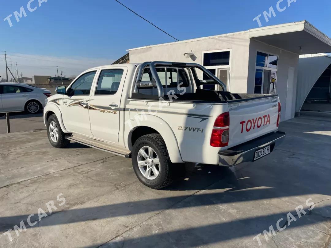 Toyota Hilux 2014 - 340 000 TMT - Мары - img 3