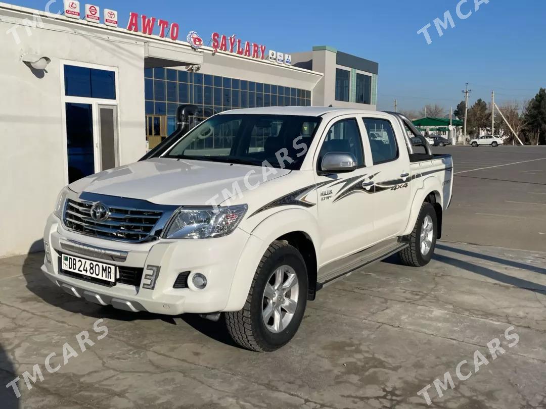 Toyota Hilux 2014 - 340 000 TMT - Мары - img 2