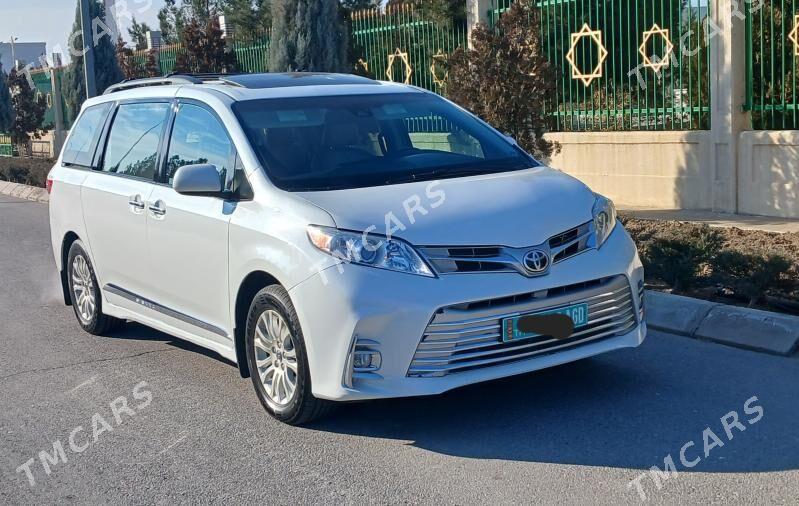 Toyota Sienna 2018 - 390 000 TMT - Aşgabat - img 3